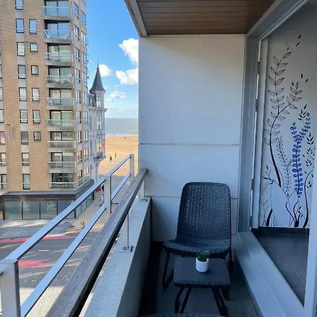 Location Commodore Apartment